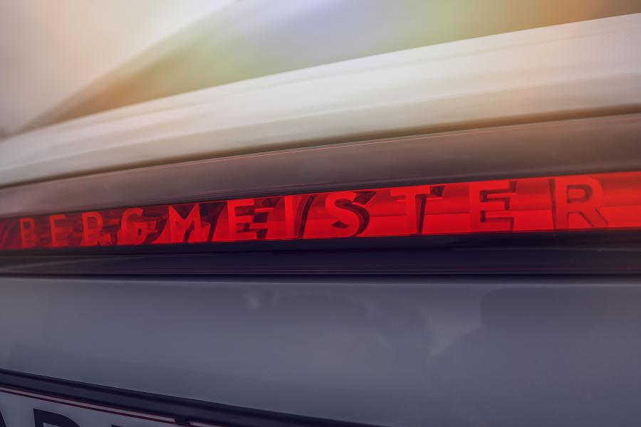 Детали экстерьера Austro-Daimler Bergmeister ADR 630 Shooting Grand 2019 года  (фото 5 из 12)